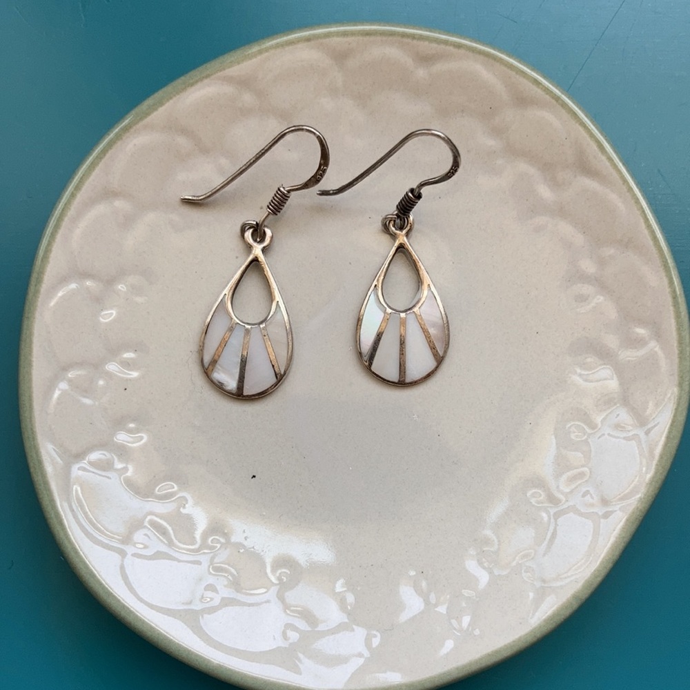Silver Mother of Pearl Earrings